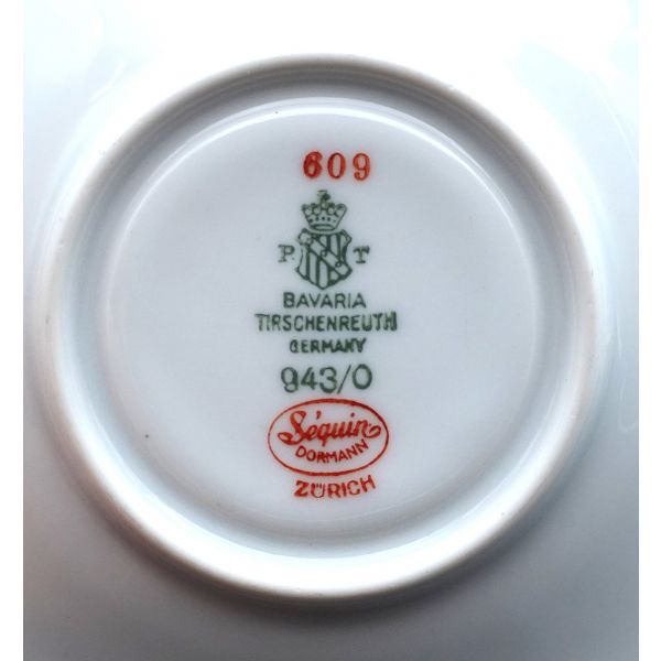 P.T Bavaria Tirschenreuth Germany damgalı porselen fincan, Fincanın çapı, 8 cm yükseklik 5 cm, tabak çap, 11 cm...