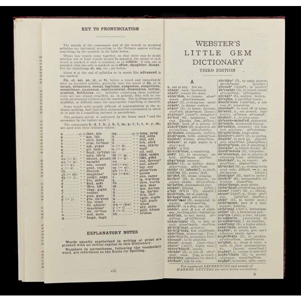 WEBSTER´S LITTLE GEM ENGLISH DICTIONARY, 1931, G.Bell &Sons Ltd. Londra, 244 sayfa, 8x16 cm...