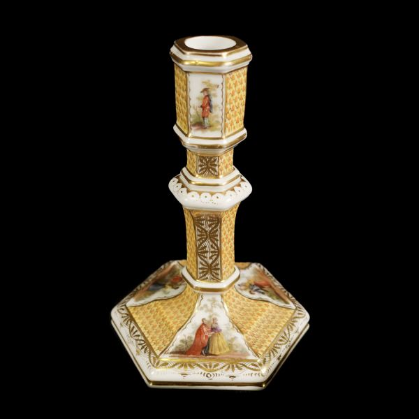 KPM Damgalı 2 adet porselen şamdan, 14x9 cm...