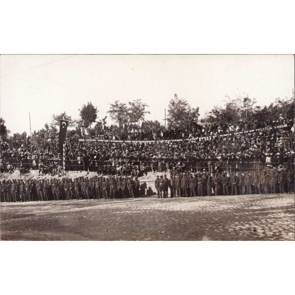 29 Ekim 1933 kutlamaları Konya, pankart: 