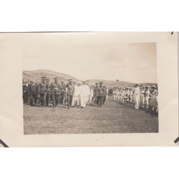 Deniz Harp Okulu [madalyalı] subaylar, miralaylar karşılama töreni, 1930