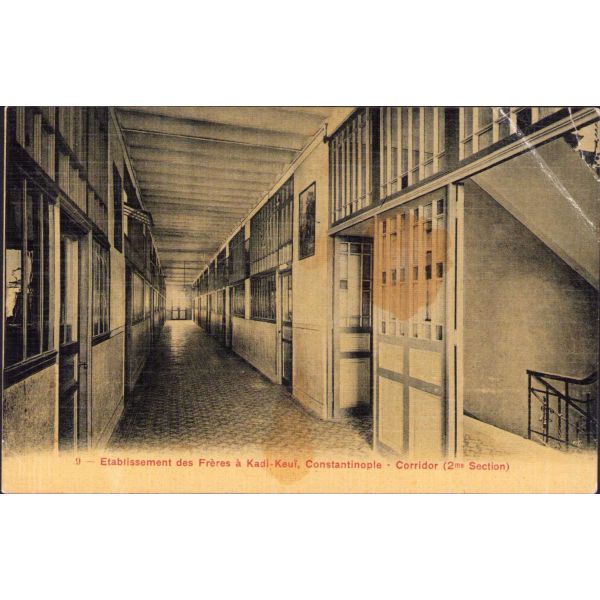 Osmanlı dönemi kartpostal, Kadikeui [Kadıköy] Saint Joseph Lisesi Koridor, Constantinople, A. Breger Freres-Paris.