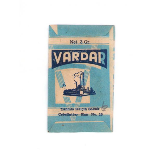 Vardar marka yedi bahar baharatı, içi dolu, 4x7 cm